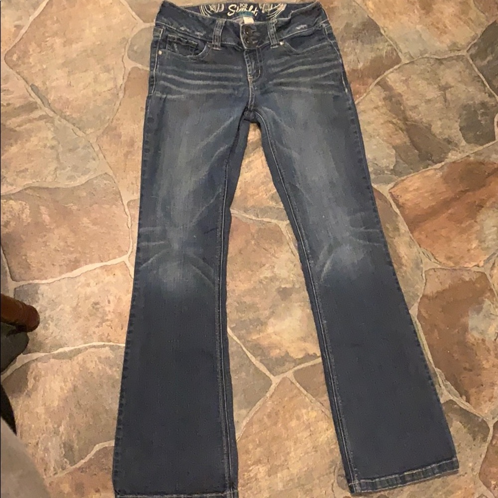Adorable Refuge Jeans